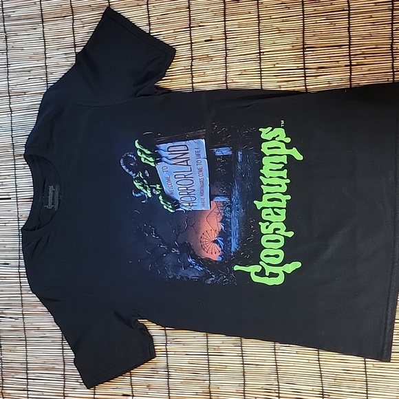 NWOT *(RARE)* Dual Print Goosebumps Tee - Picture 3 of 7